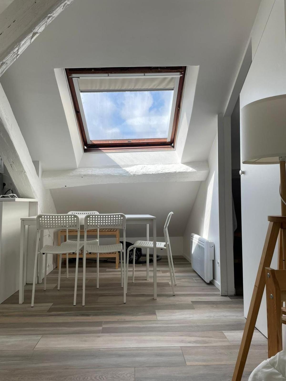 Saint Paul, Rue Pavee, - Id 1050 * Paris